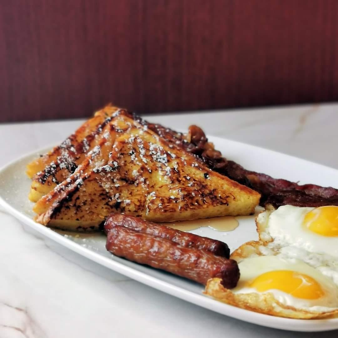 French Toast & Eggs.