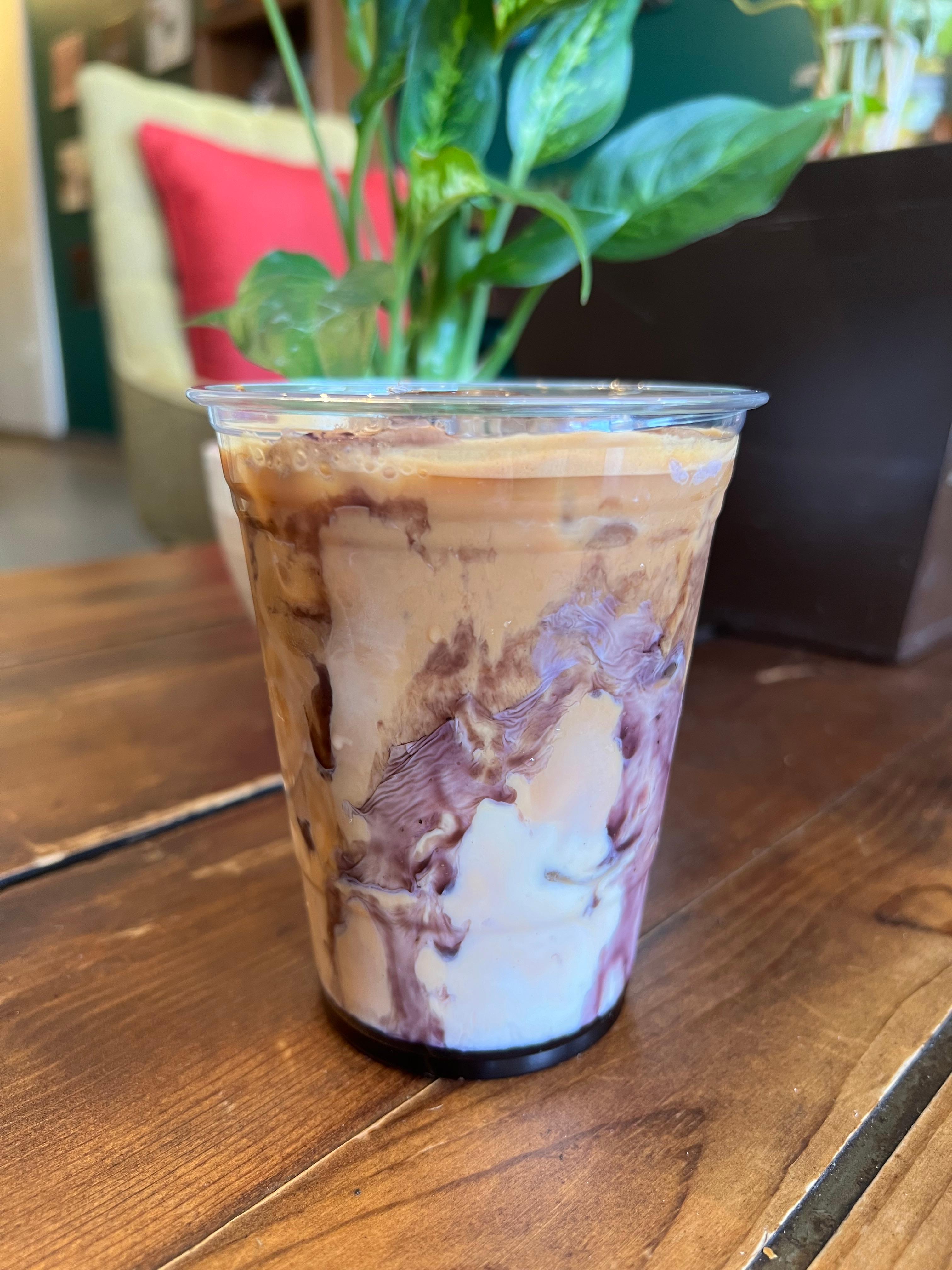 BLUEBERRY VANILLA LATTE.