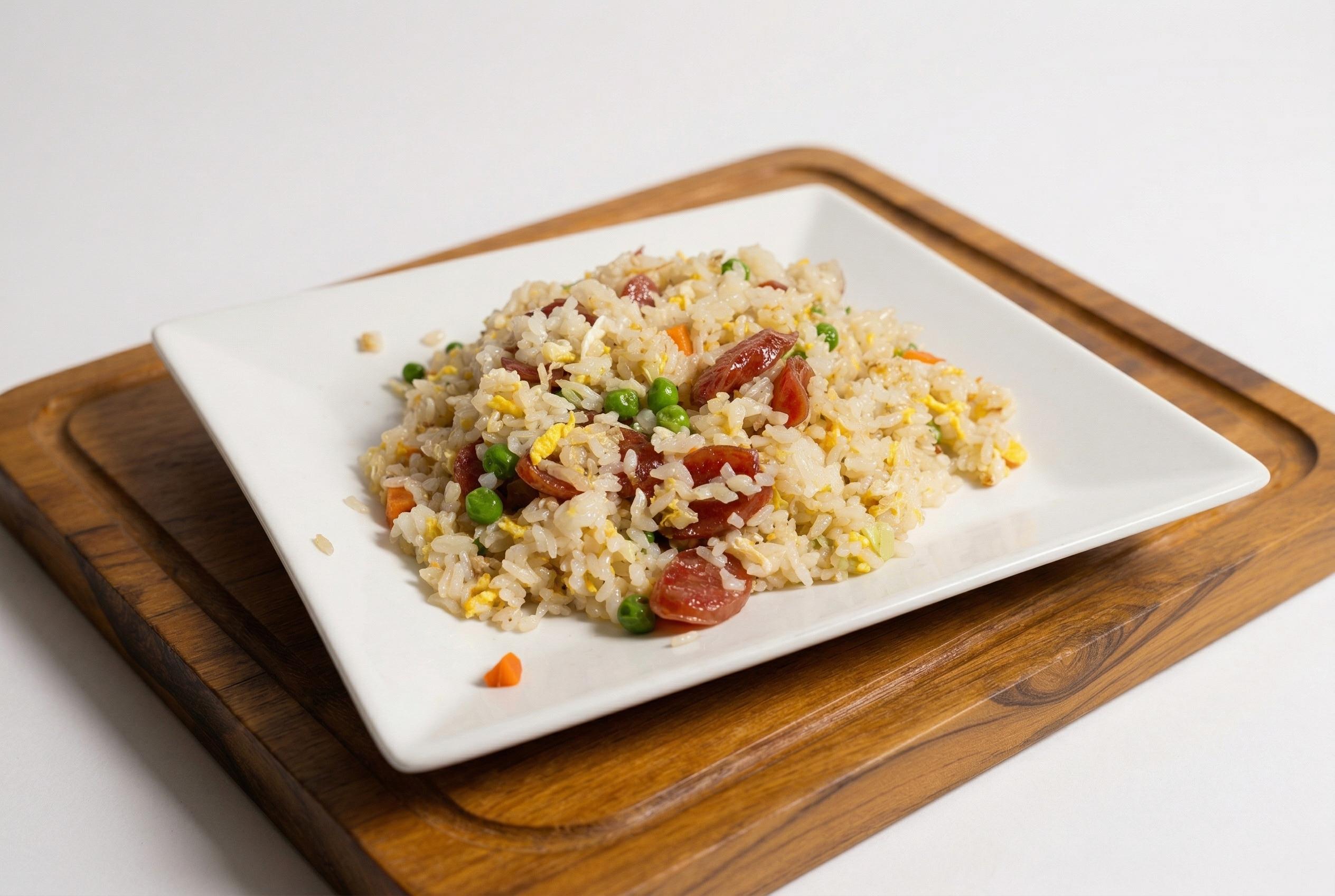 腊肠炒饭 La Chang Fried Rice.