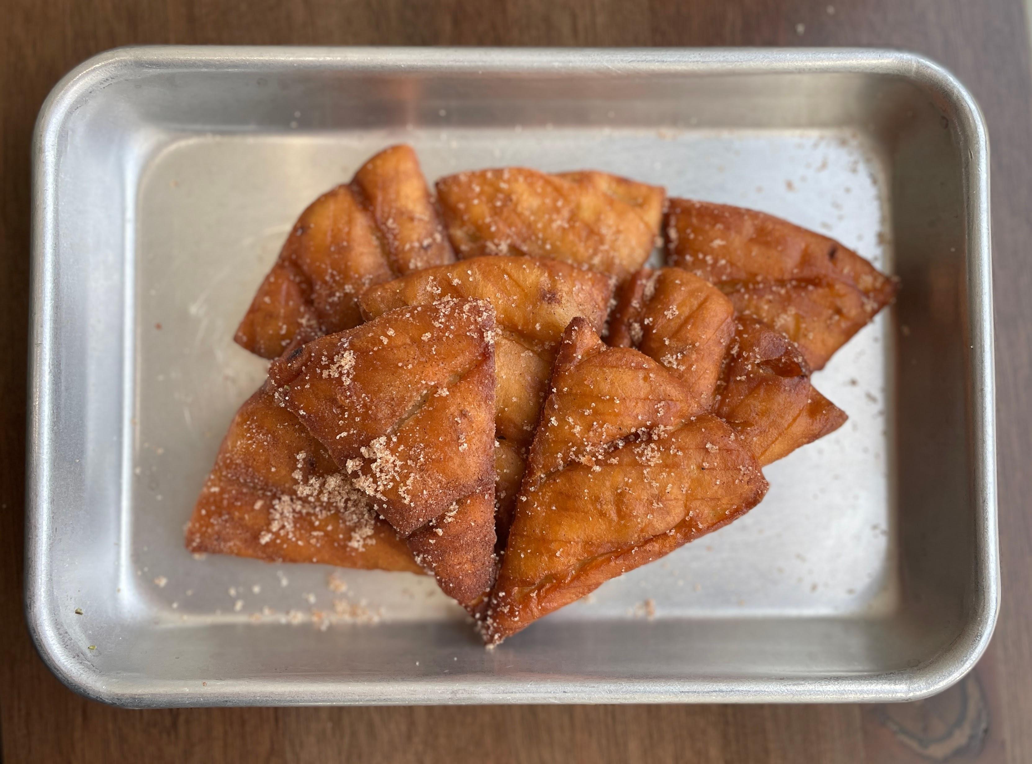 CINNAMON SUGAR PITA CHIPS.