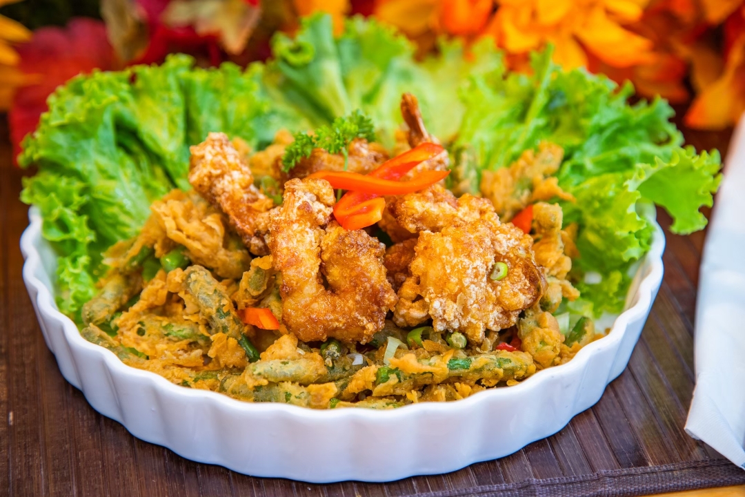 Crispy Shrimp Prik Glua.