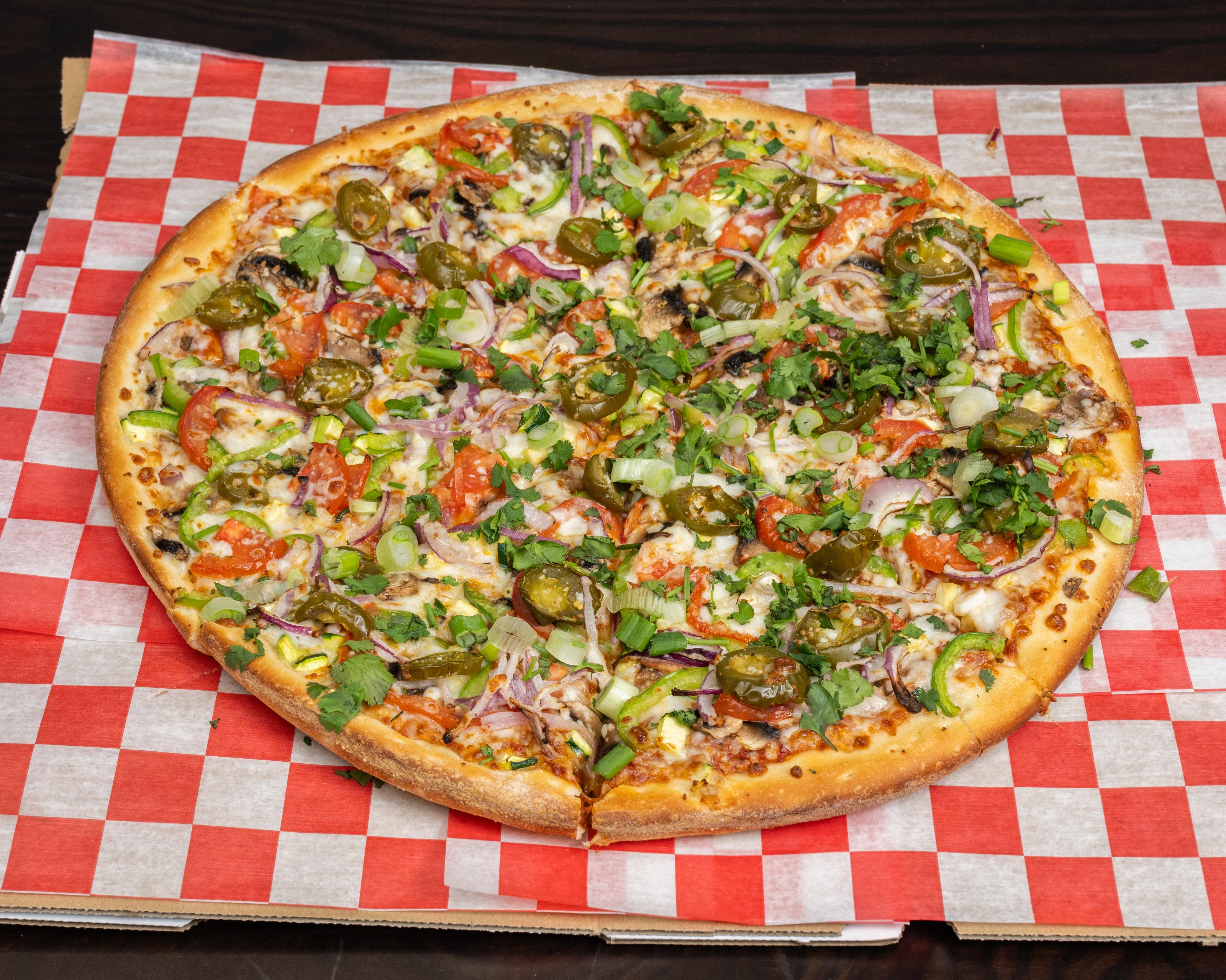 Medium 14" Hyderabadi Veg Pizza.