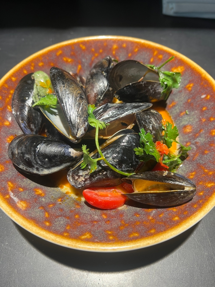 Tom Kha Mussels.