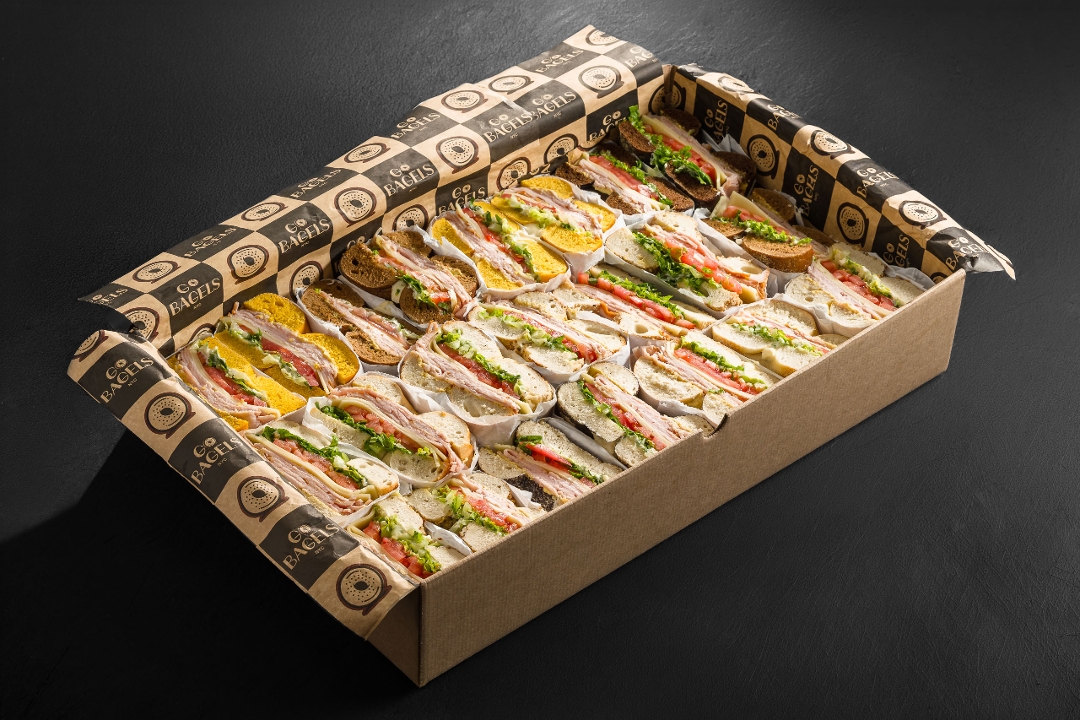 TURKEY & SWISS BOX (12 Sandwiches).