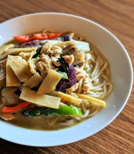 Chicken Kanom Jean.