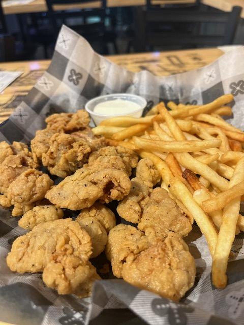 $10 Gizzard Basket.