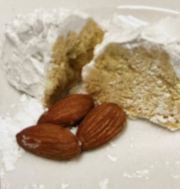 6 Almond Cookies.