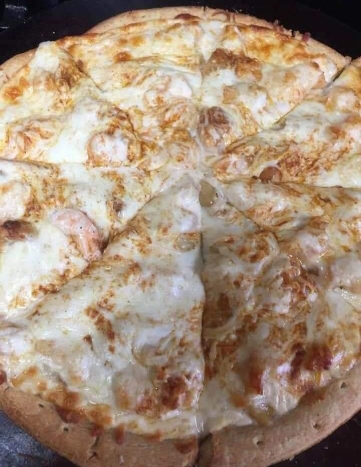 10" SHRIMP ALFREDO PIZZA.