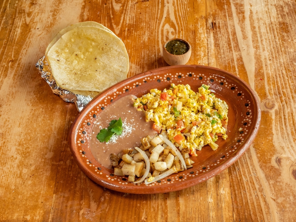 Huevos a la Mexicana.