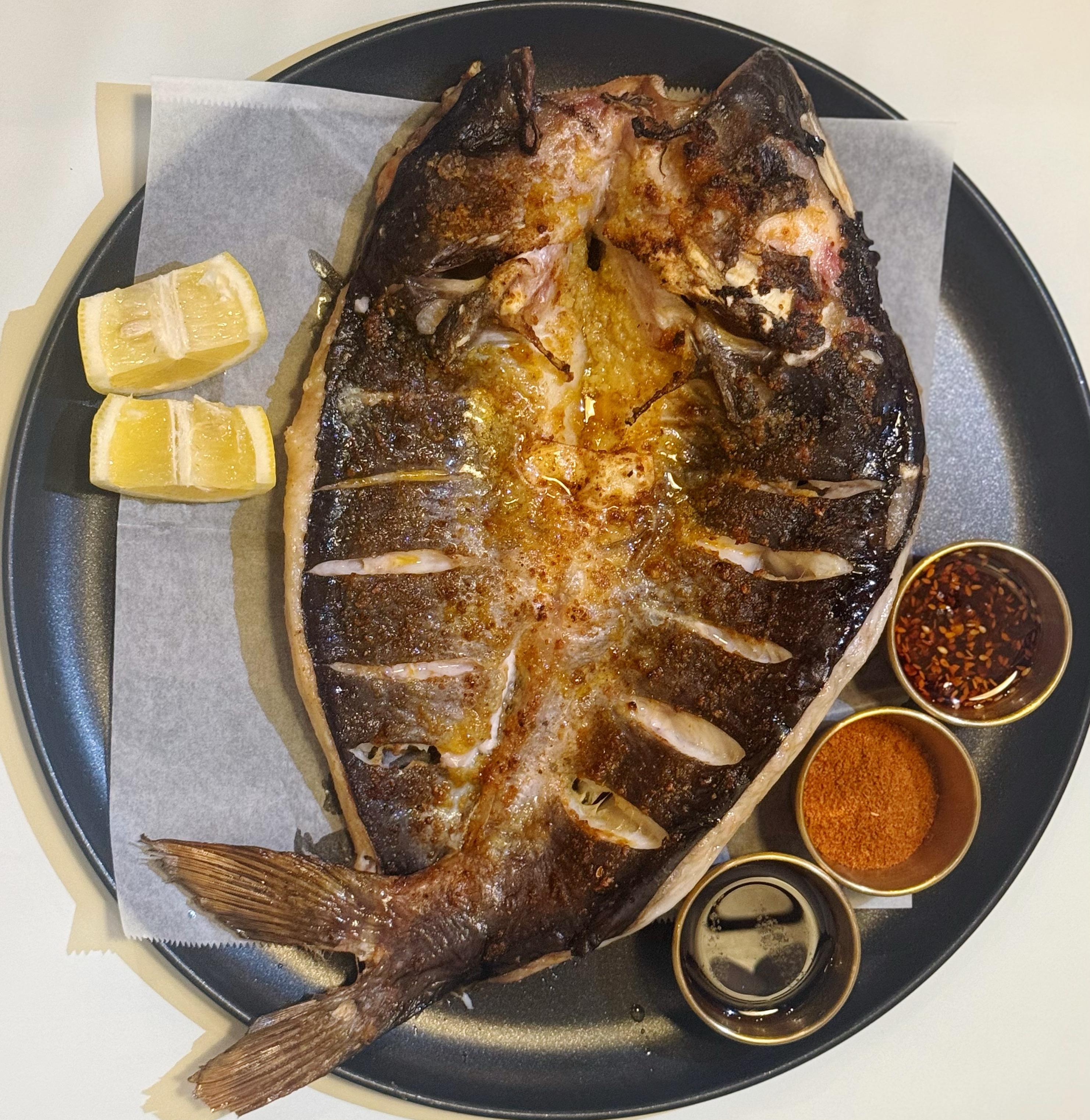 Whole Roasted Fish with Silk Road Garlic Spice- 丝路风味蒜香金皮烤整鱼.