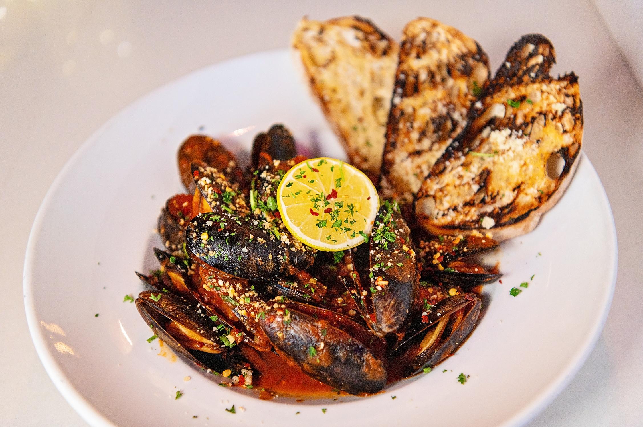 Mussels Fra Diavolo.