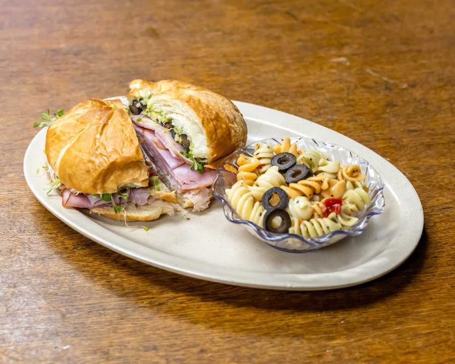 CALIFORNIA CLUB SANDWICH.