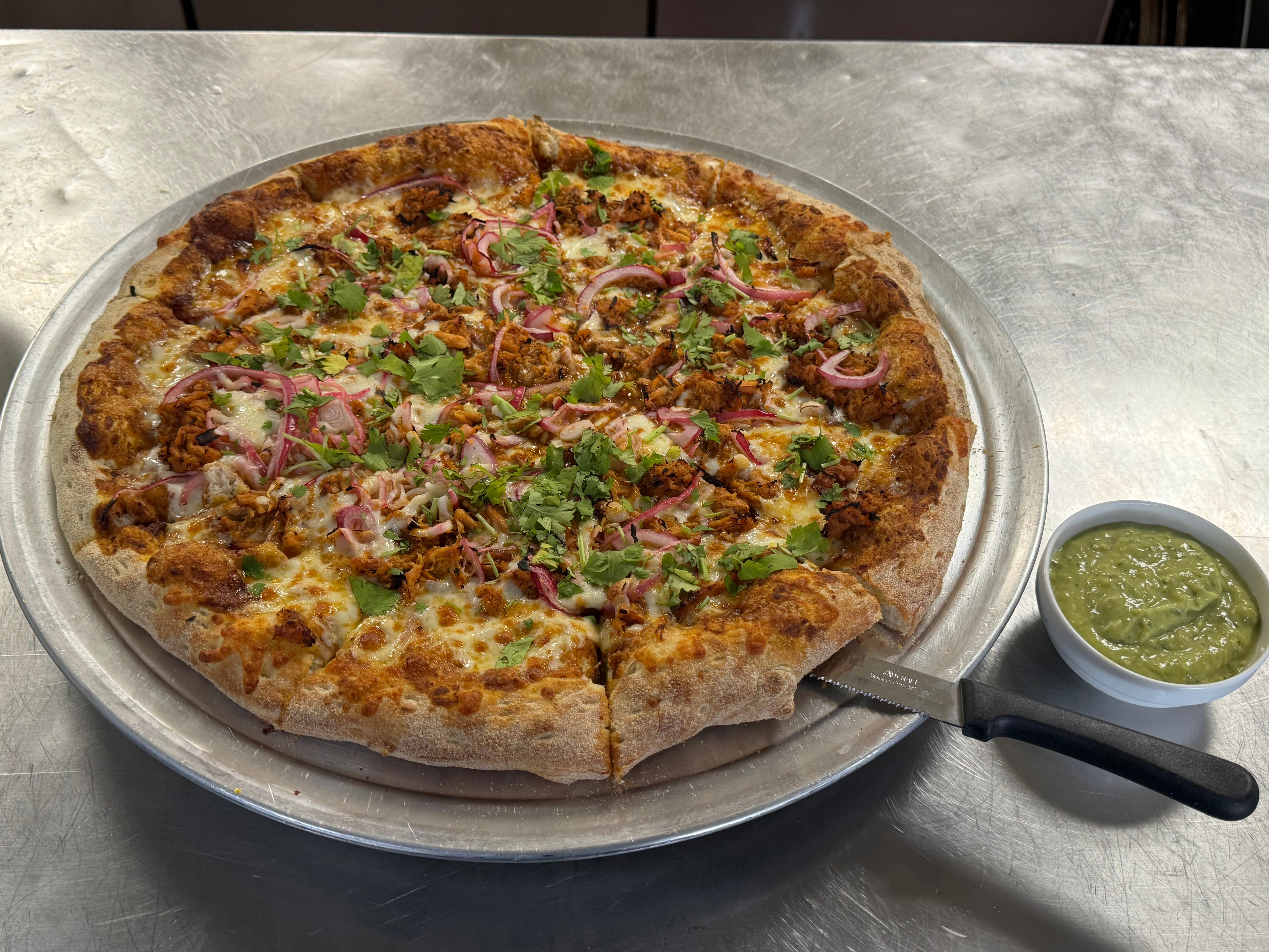 COCHINITA PIBIL PIZZA.