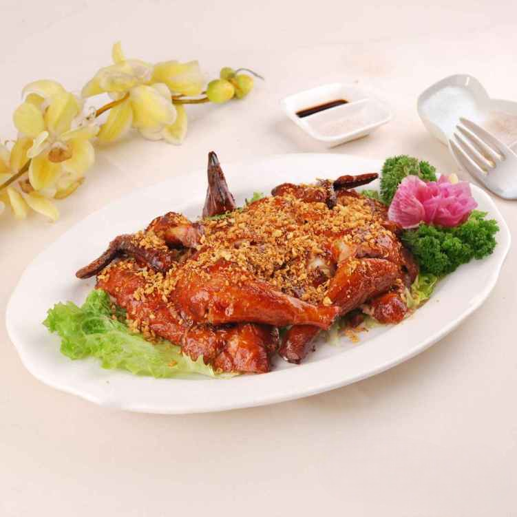 CK11. 蒜香風沙雞/Roasted Chicken w. Garlic Poultry.
