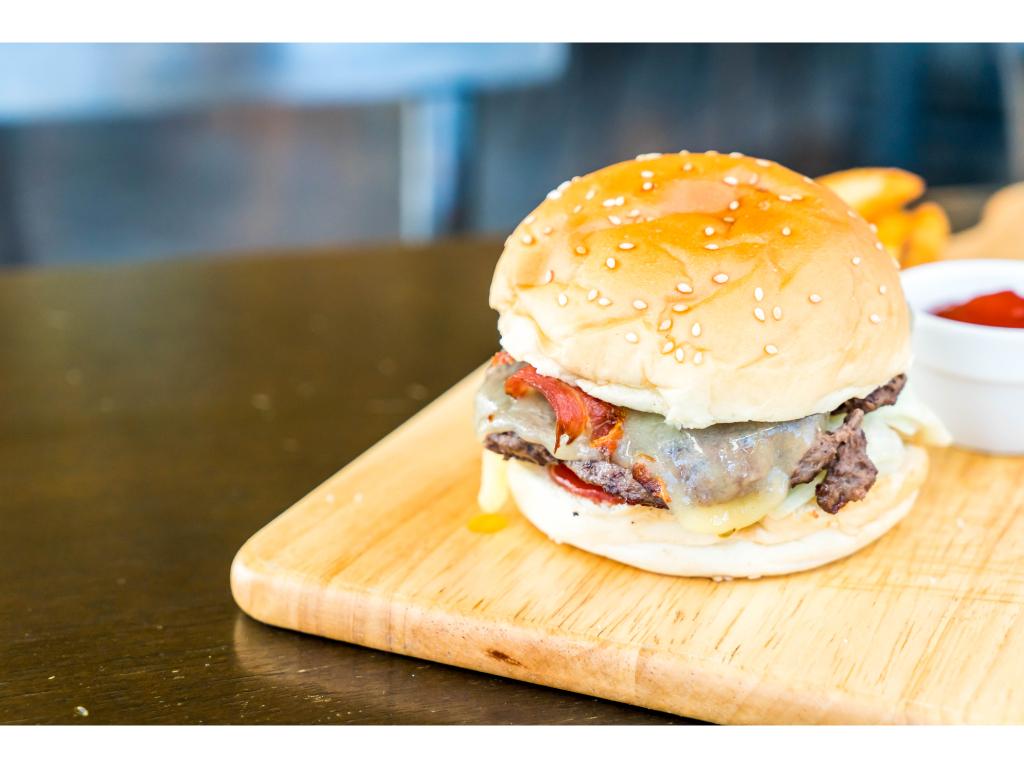 Blarney Burger w/ Cheese.