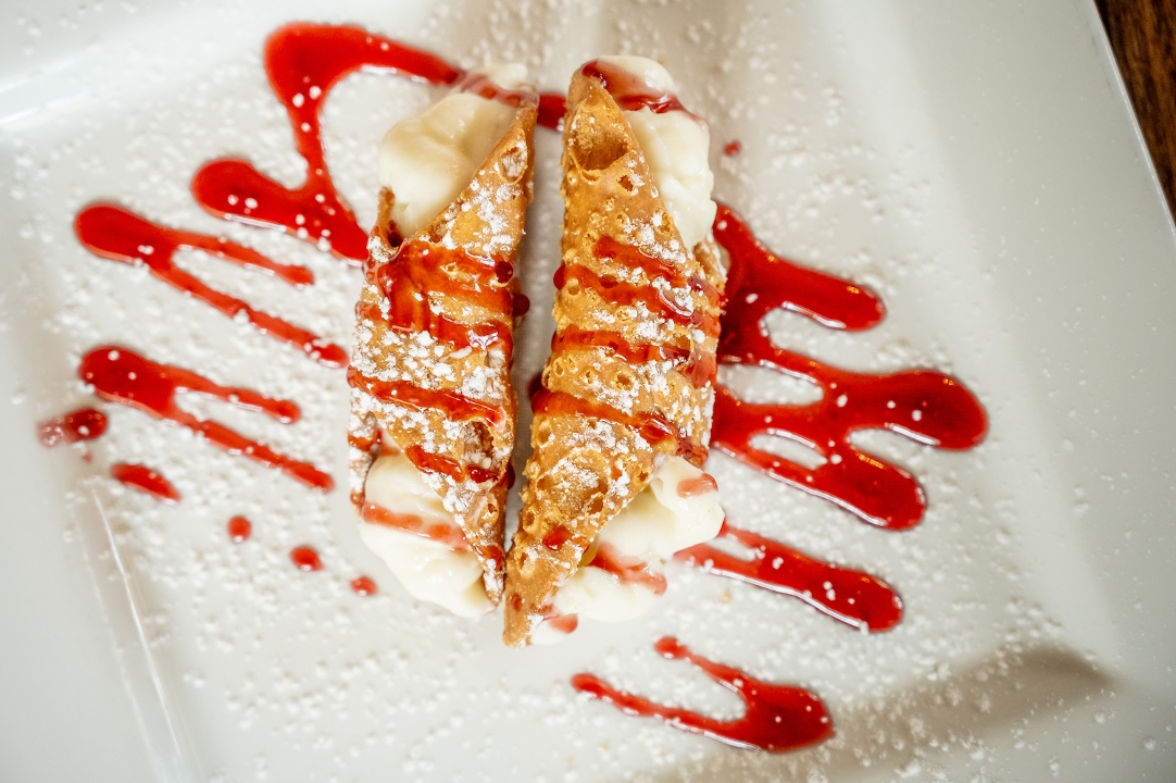 Cannoli.