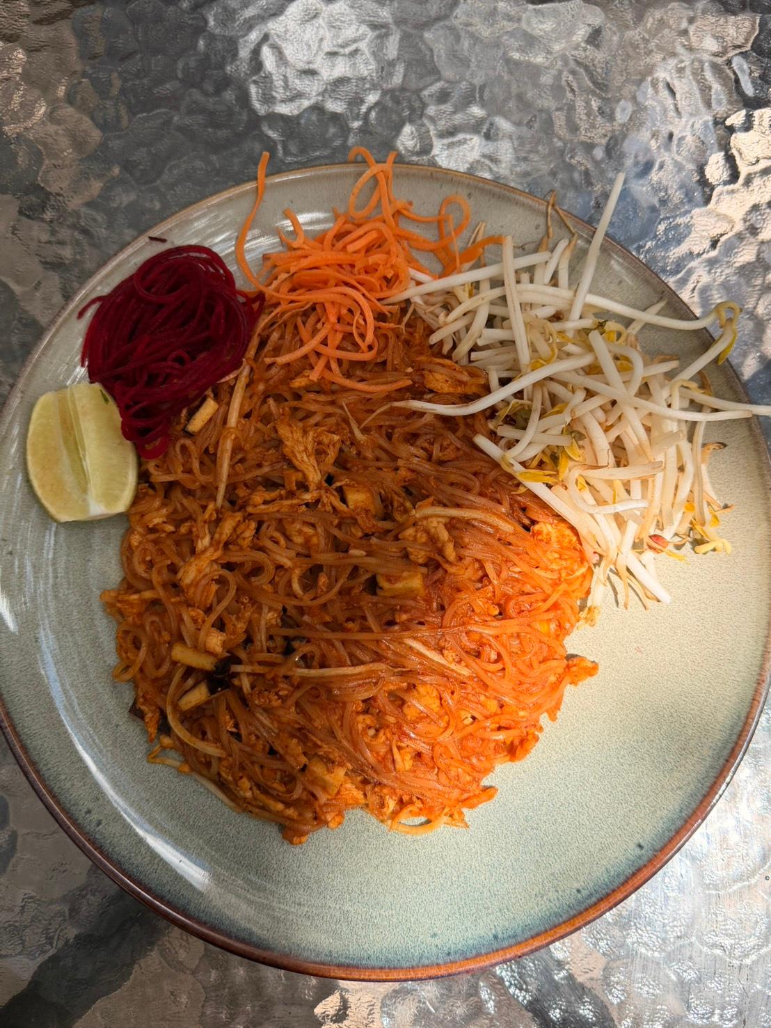 F1 Pad Thai.
