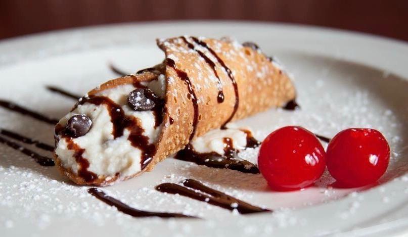 Cannoli.