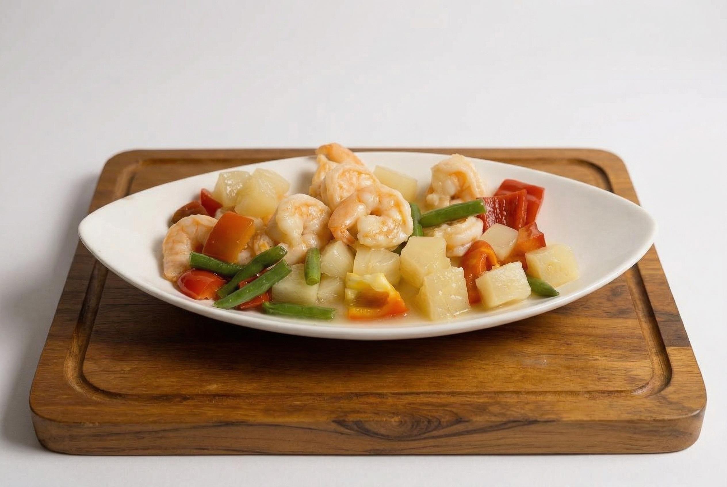 菠萝虾球 Pineapple Shrimp.
