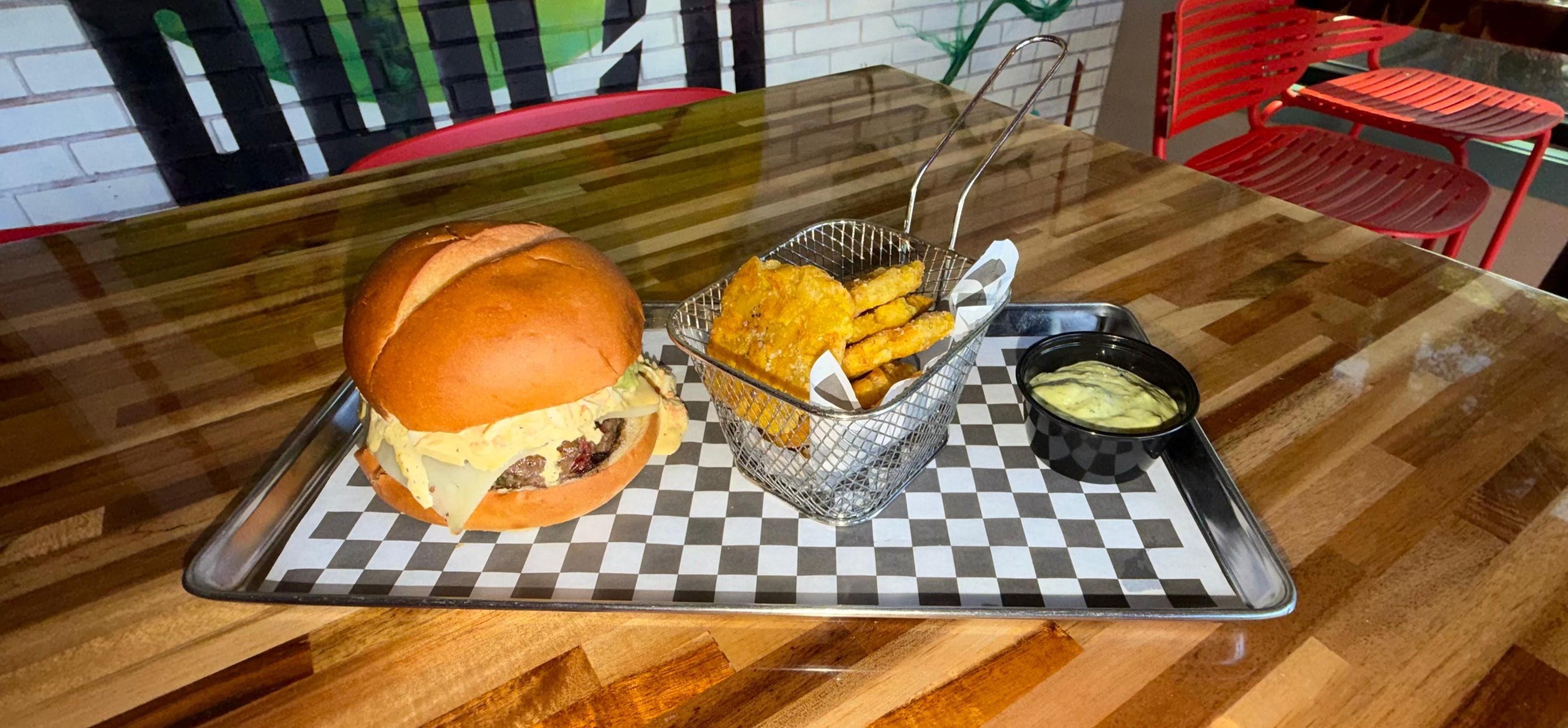 Panzu Burger.