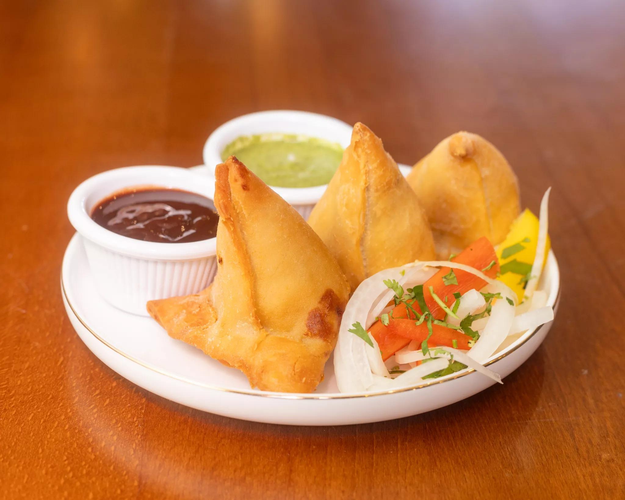 Veg Samosa (3 Pcs).