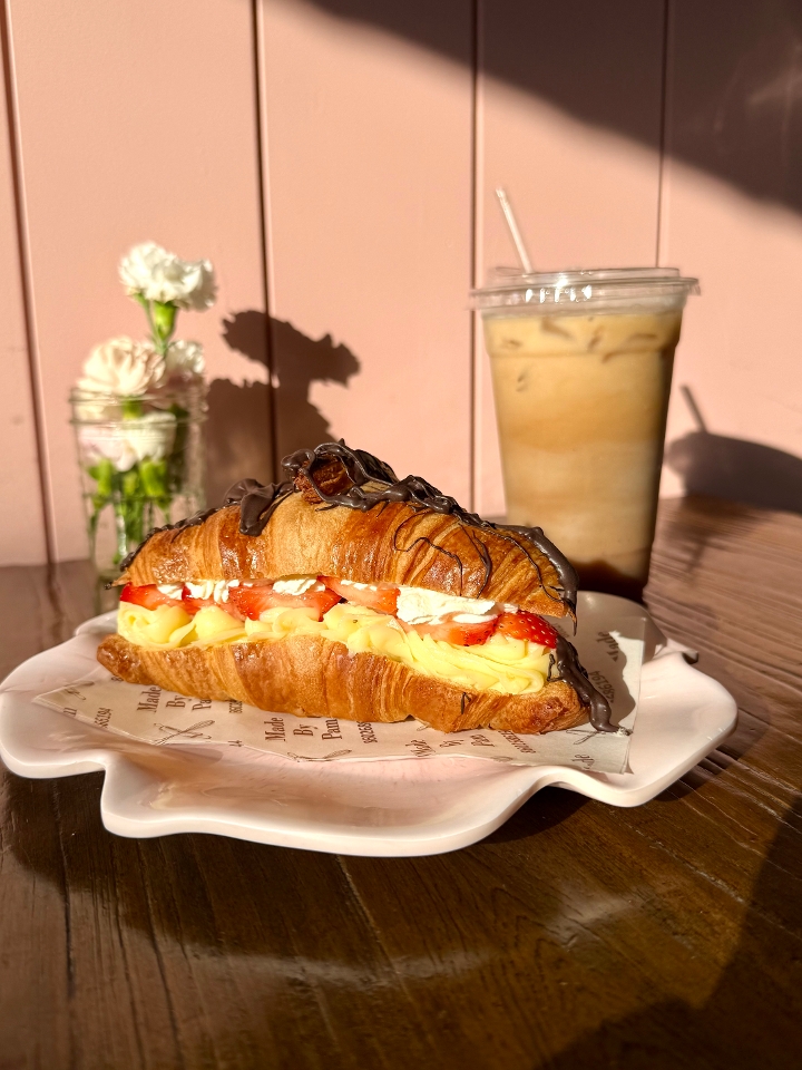 Pastry Cream Croissant.