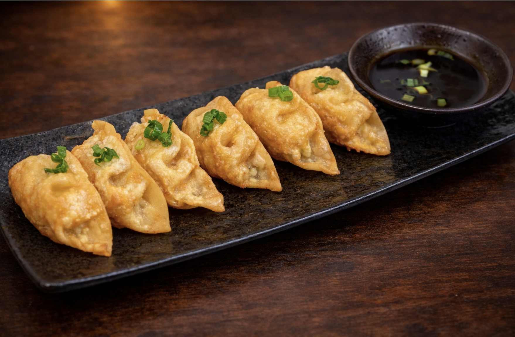 Fried Gyoza (6 Pcs).
