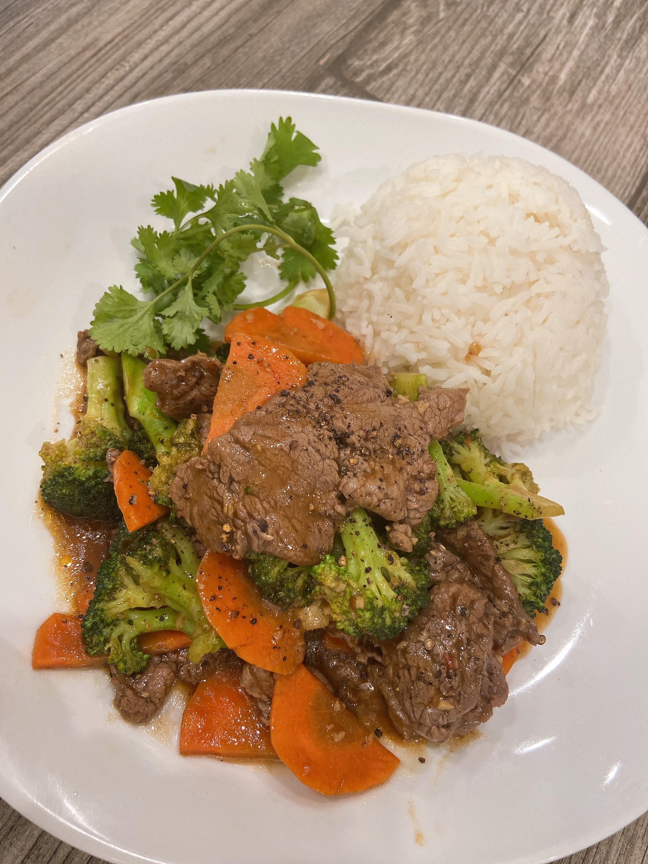 S3 - special mixed veggies stir fried- rau xao đặc biết.