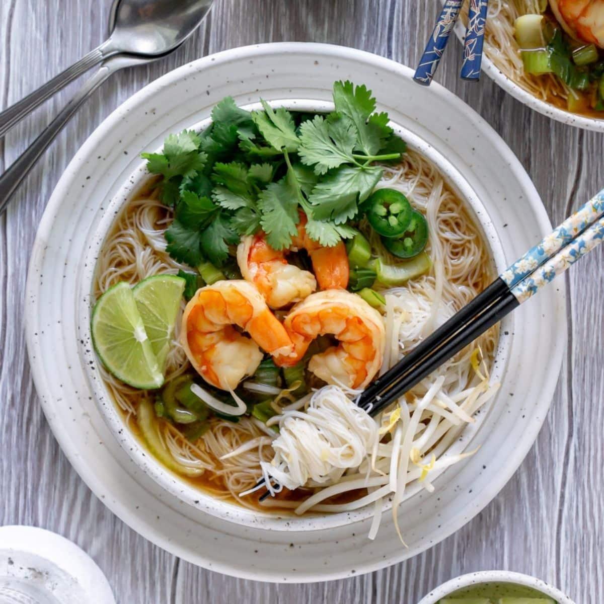Phở Tôm (Shrimp Pho).