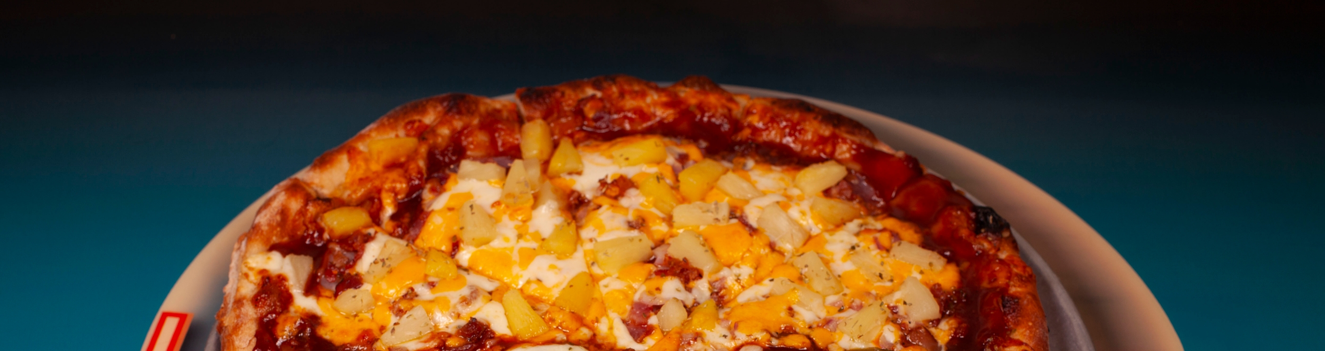 Small Legendary Bar-B-Que Pizza.