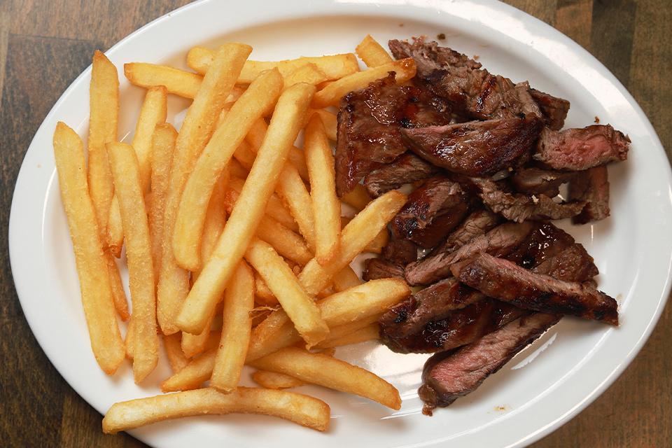 Parrilla de Carne NINO.
