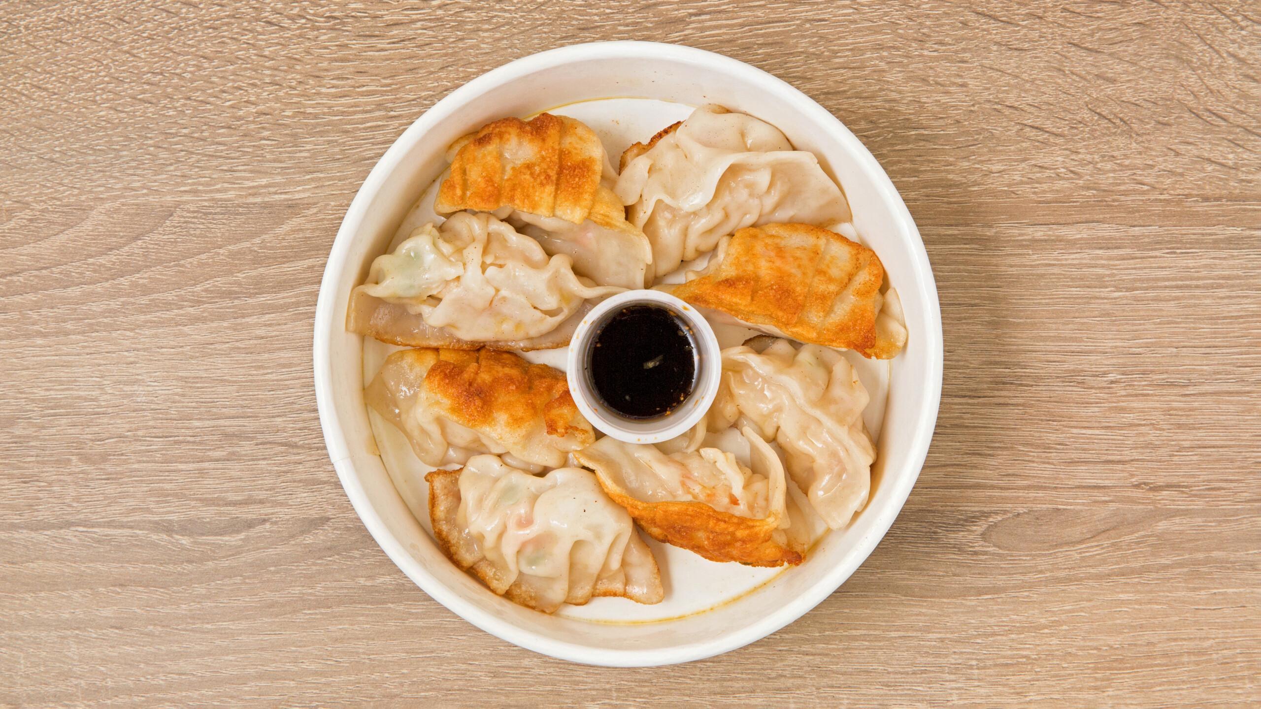 House Shrimp Pork Mushrooms Dumpling 三鲜饺子.
