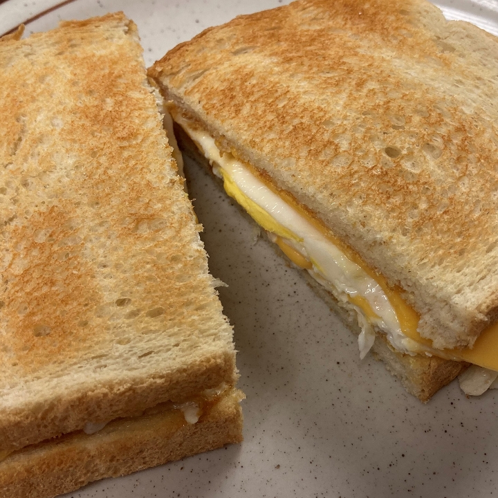 FRIED EGG SANDWICH.