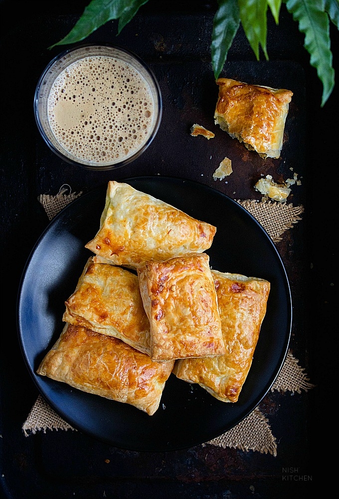 Chicken Curry Puff.