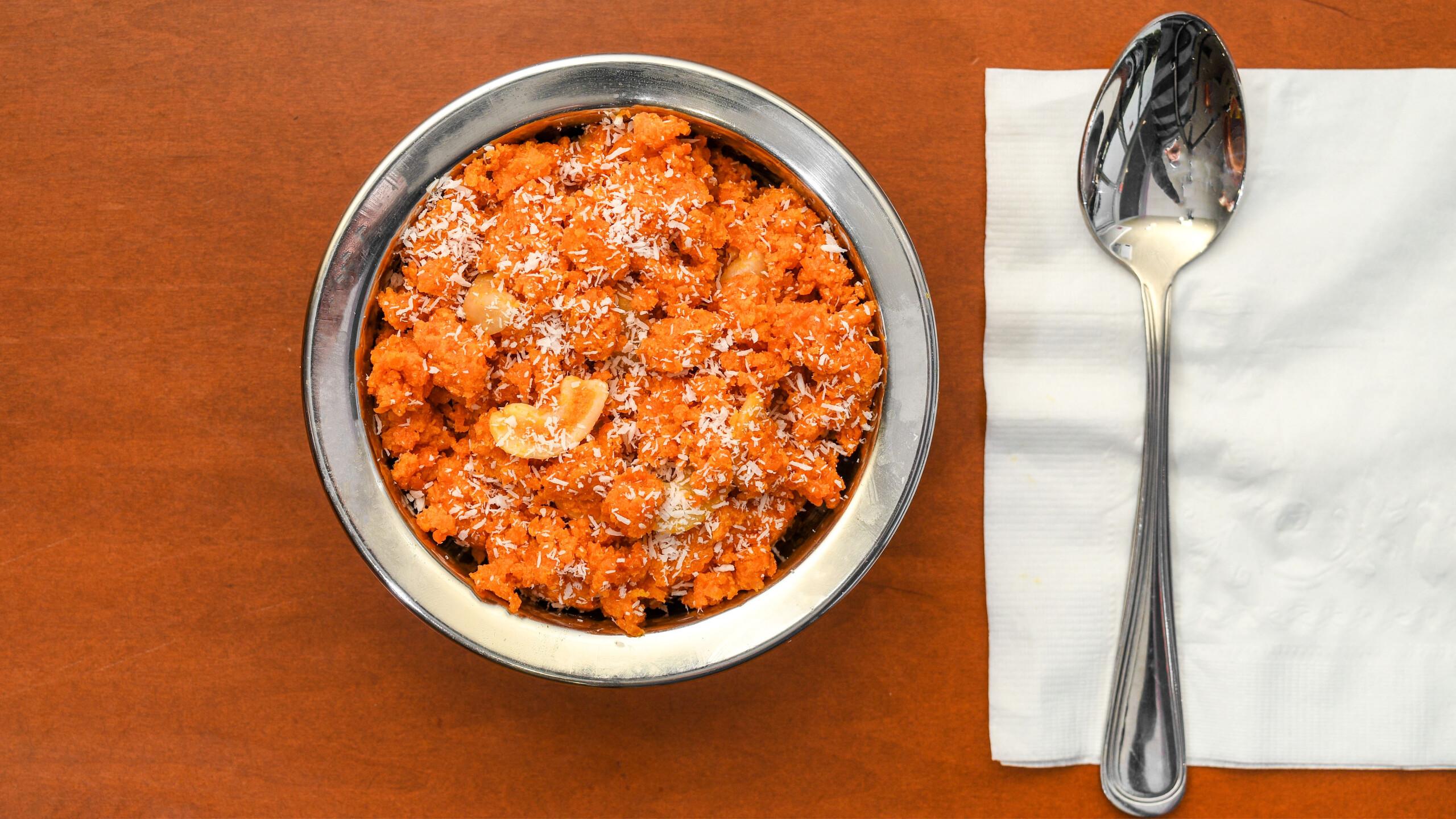 Gajjar Ka Halwa (Gajrella).