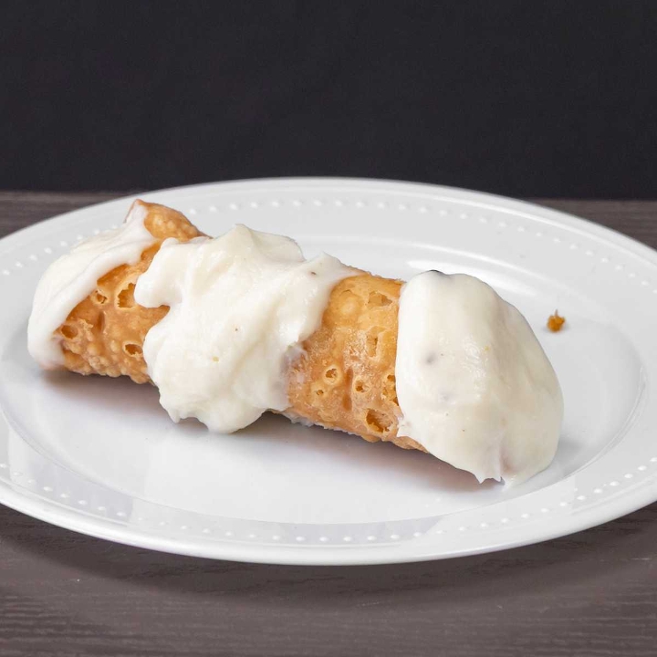 Cannoli.