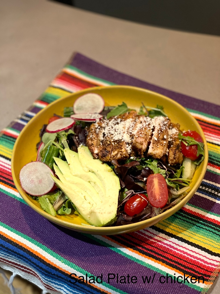 1/2 Pan Mixed Salad Plate.