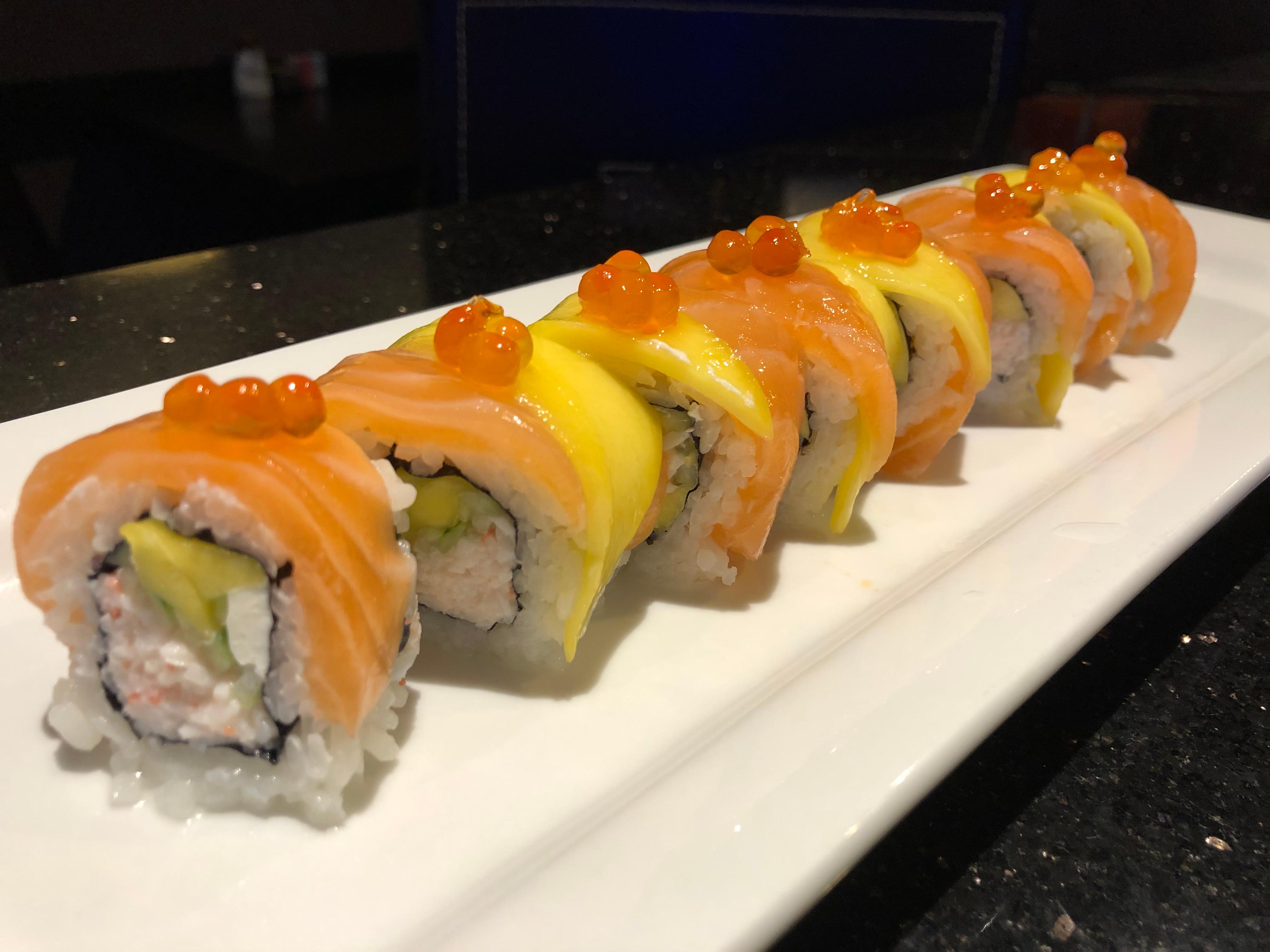 Salmon Lover's Roll (New).