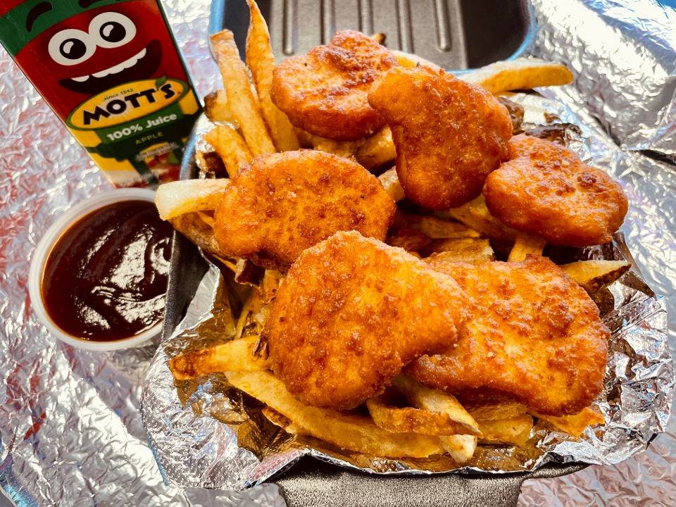 Kids 4 Pieces Chicken Nugget Meal.