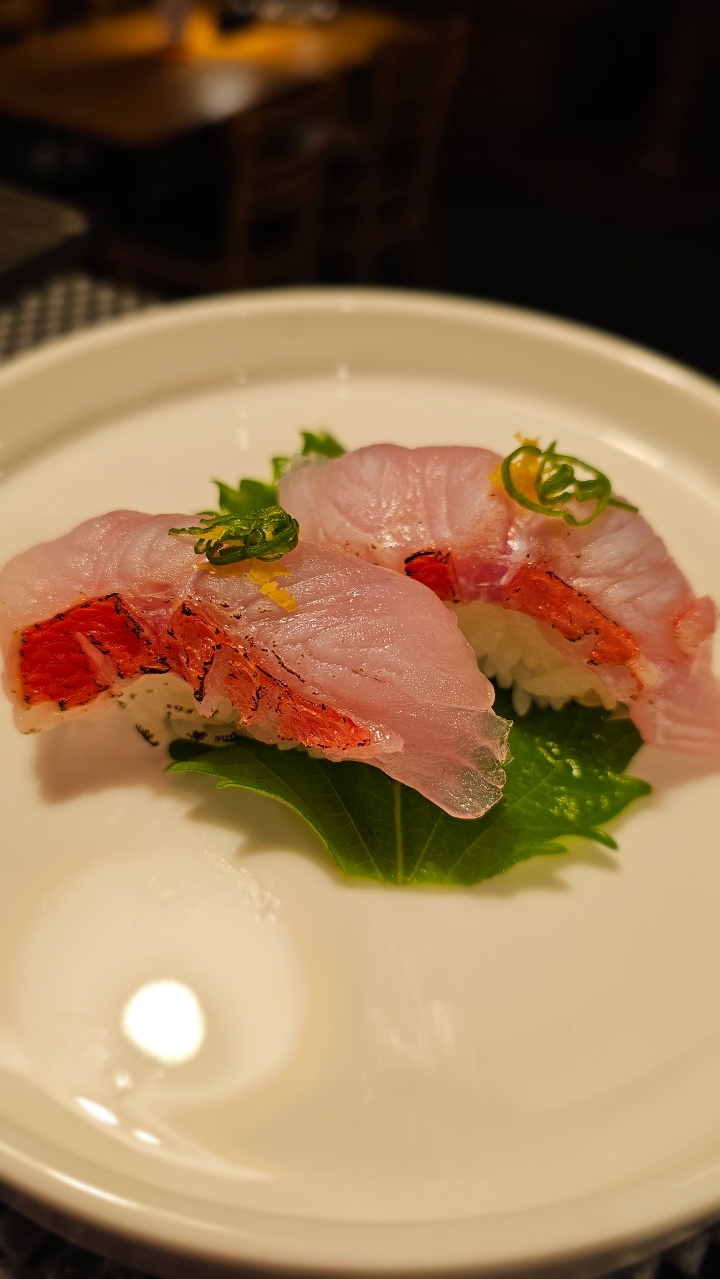 N Kinmedai (Golden Eyed Snapper).