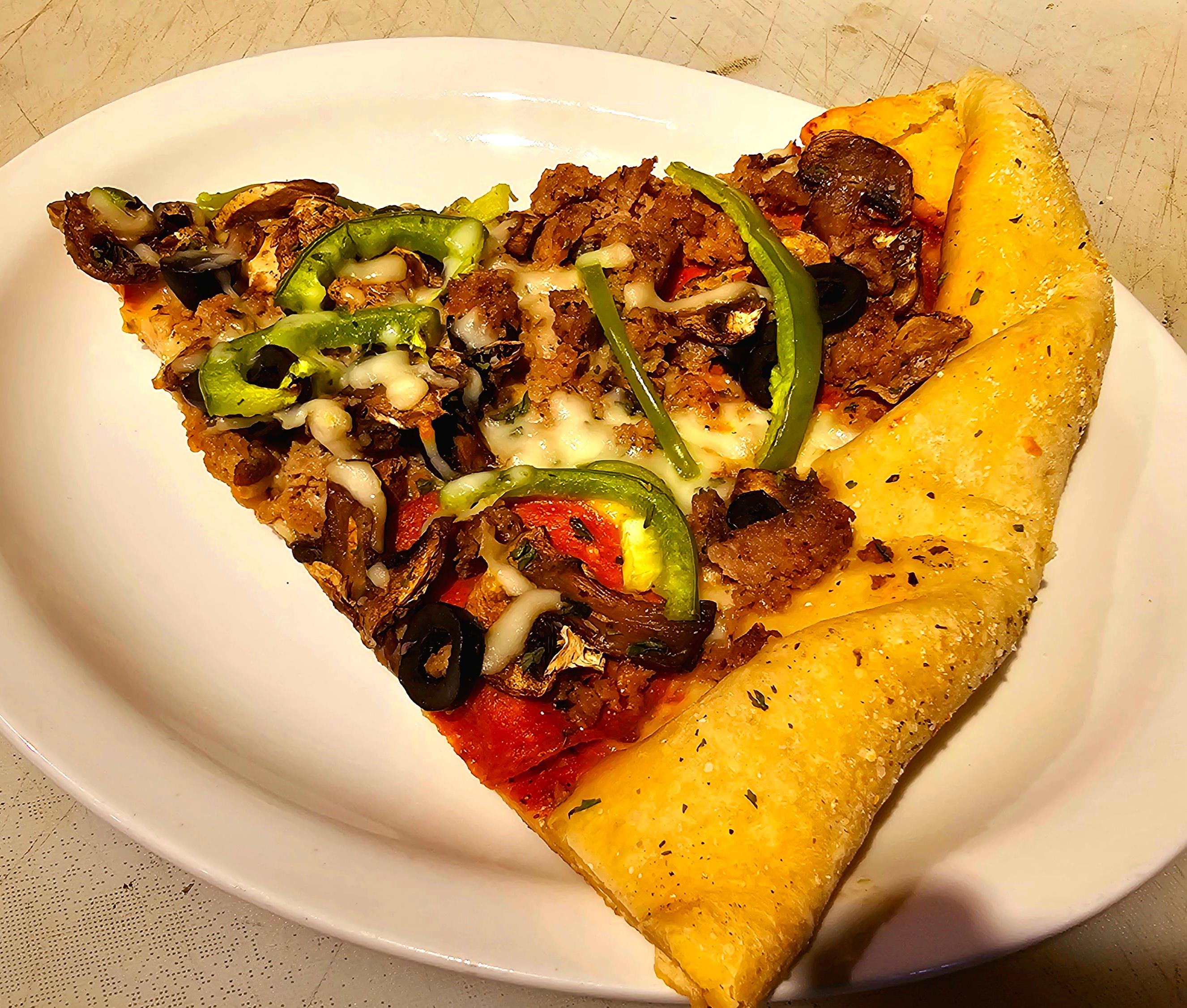Cousin Vinny Combo Slice.