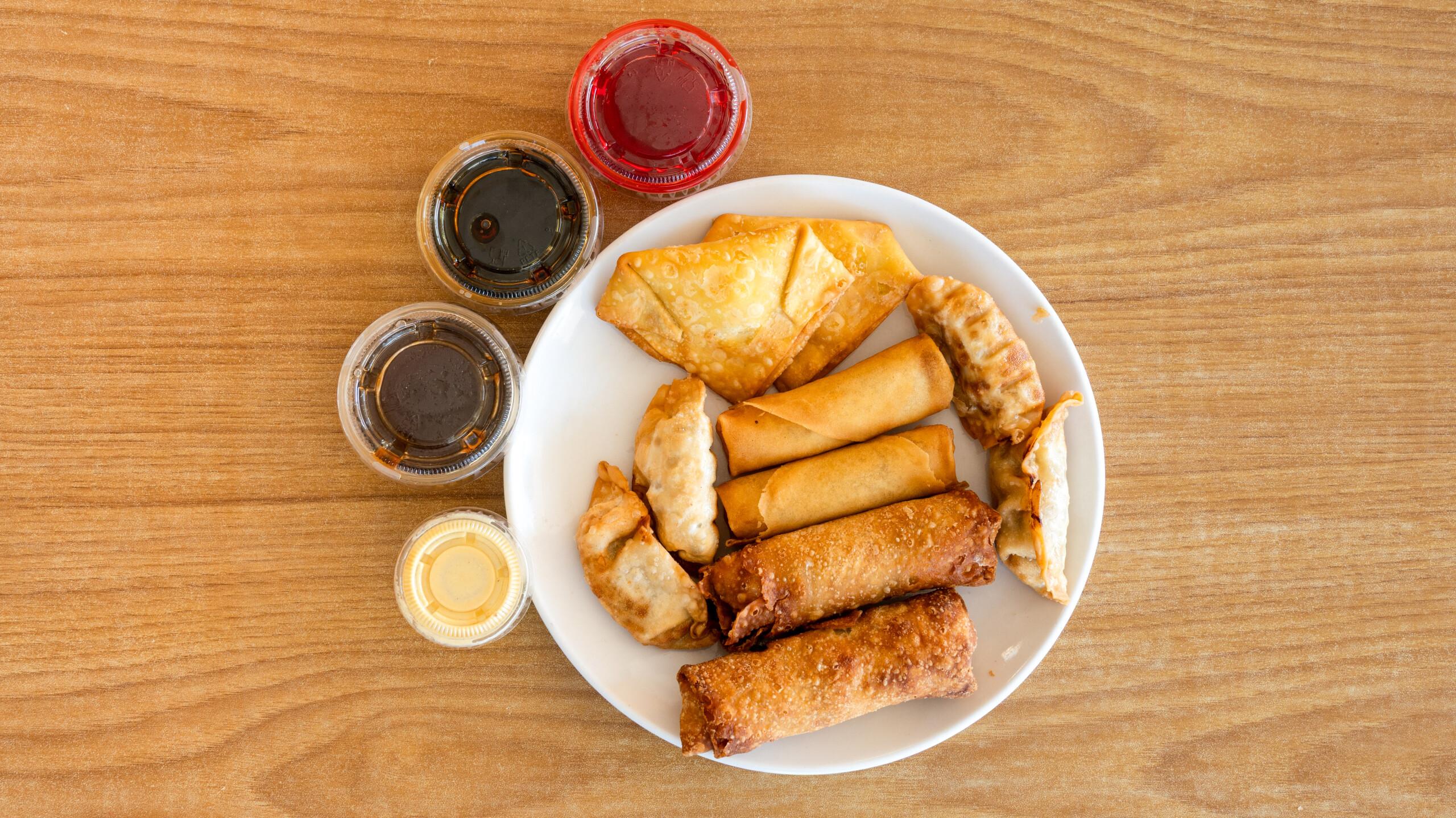 APPETIZER SAMPLER.