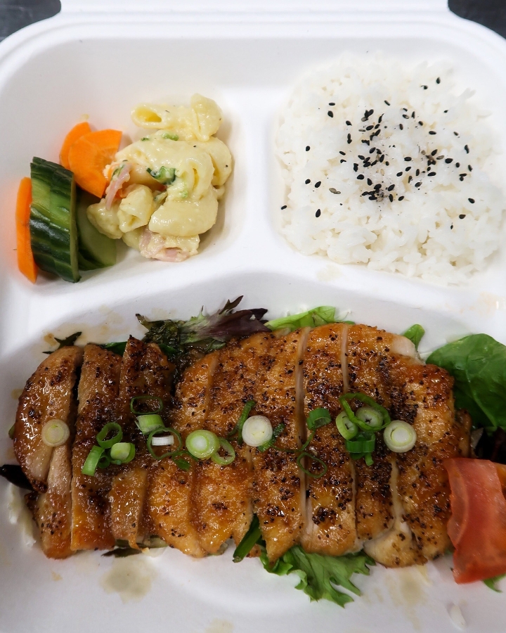 Chicken Teriyaki Set ( チキン照り焼きセット).