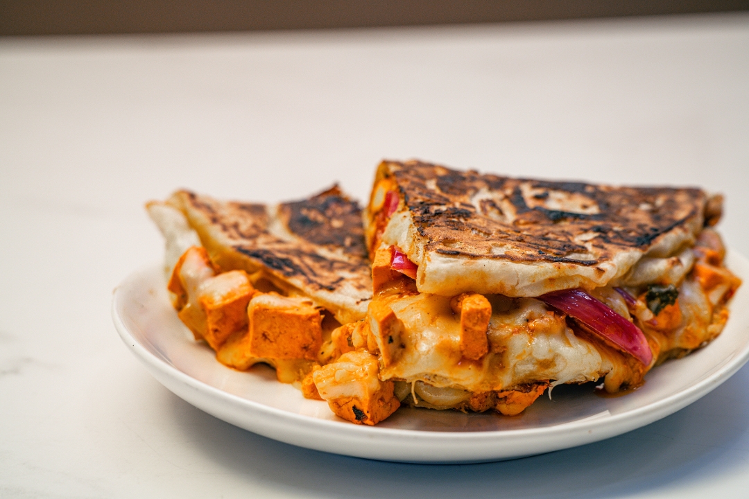 Paneer Tikka Naanwich.