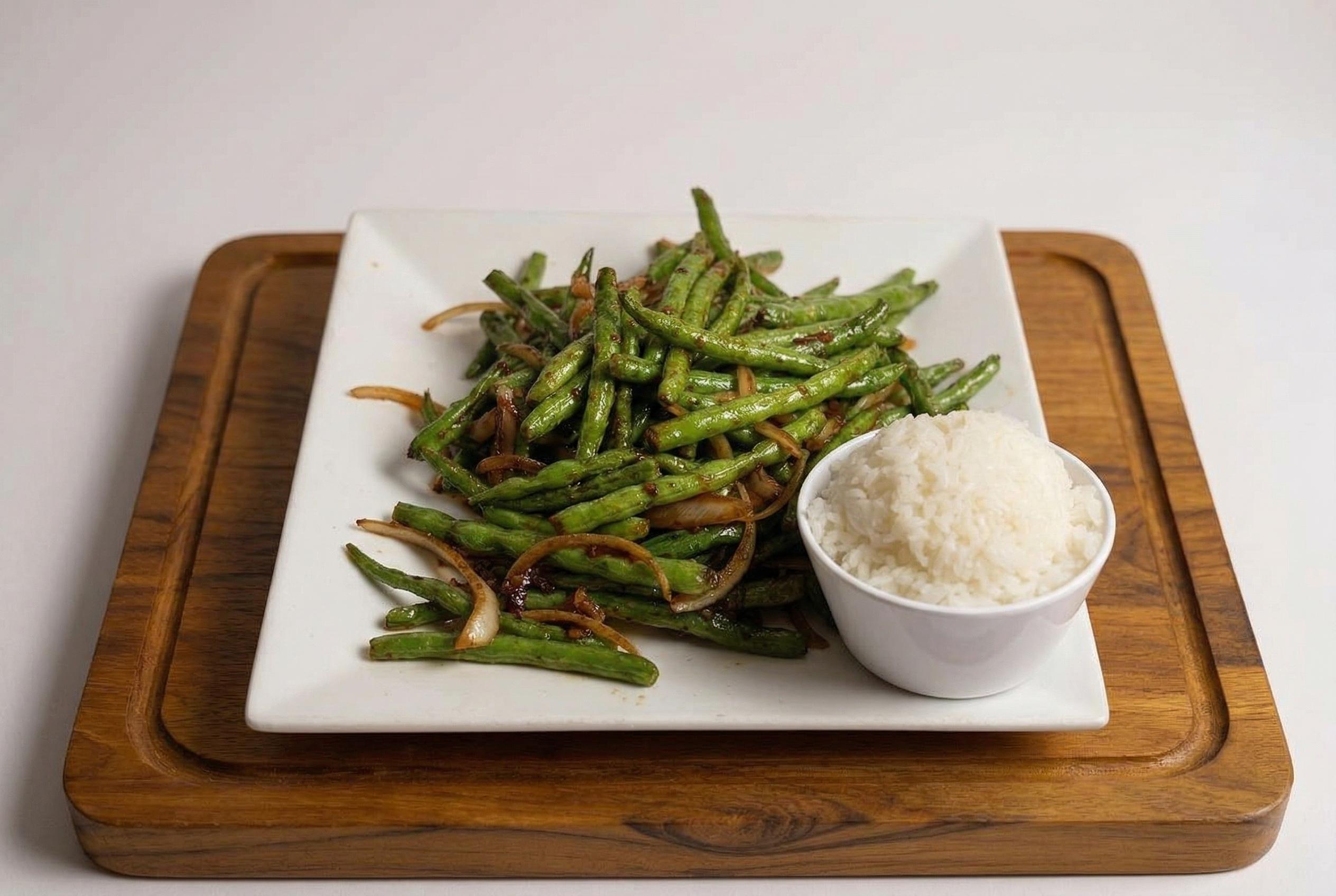 干煸四季豆 Sassy String Beans.