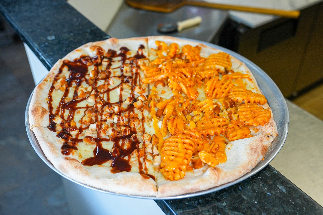 16" Large BBQ Chicken Pizza.