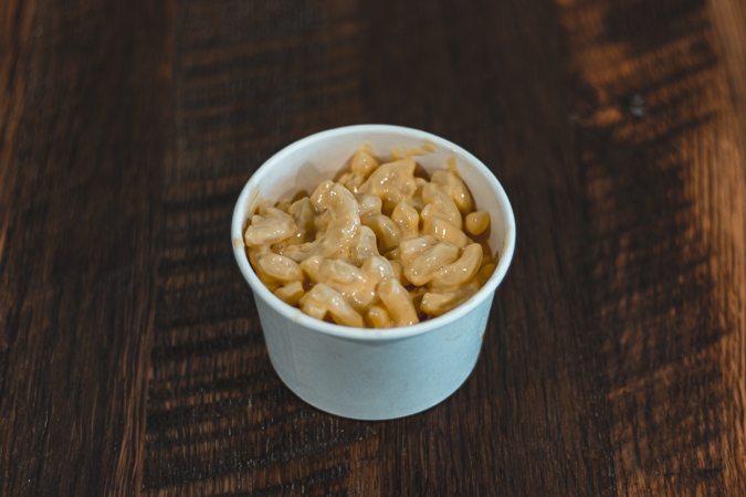 MAC & CHEESE.