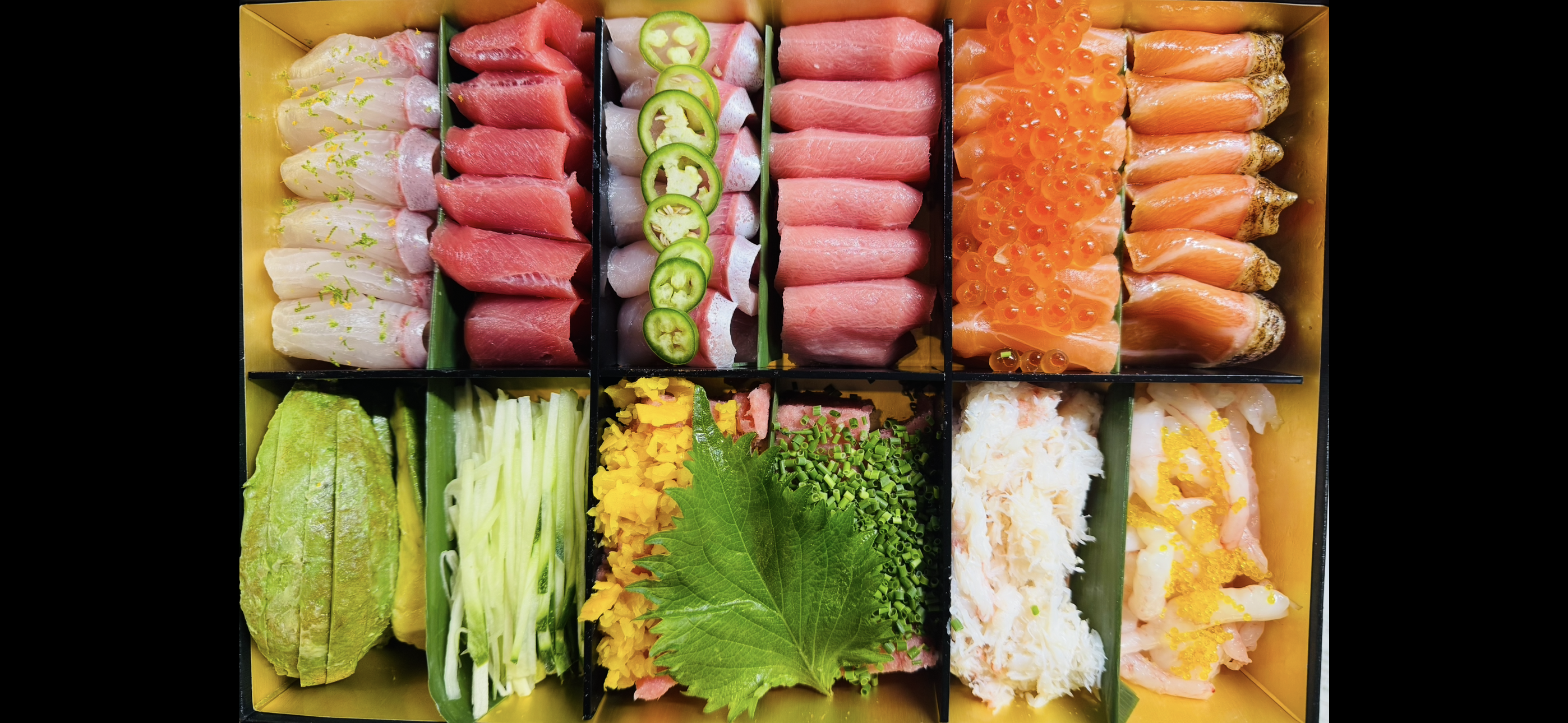 Premium Hand Roll Box.