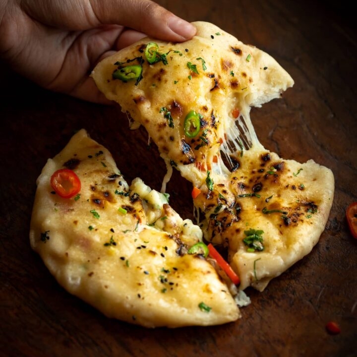 Cheese Chilli Naan.
