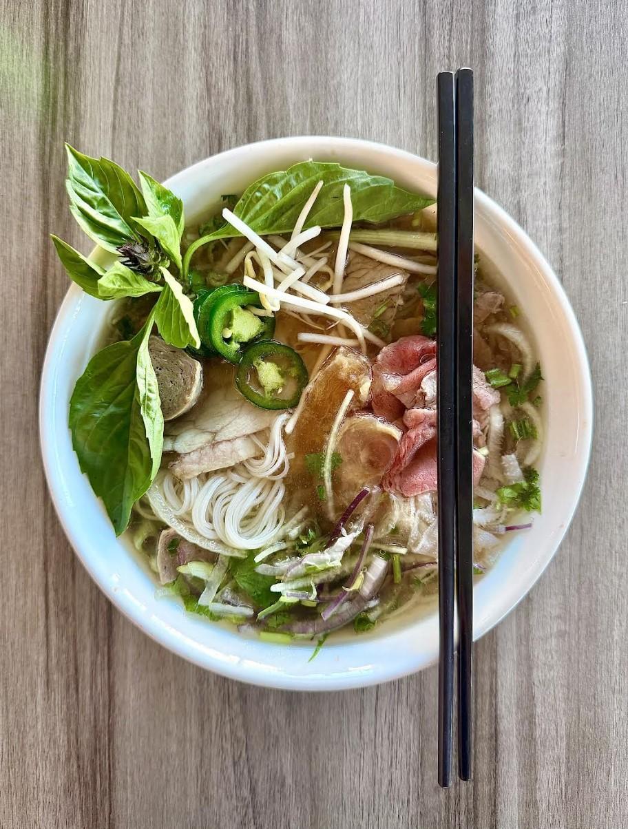 Phở Đặc Biệt (Combination).